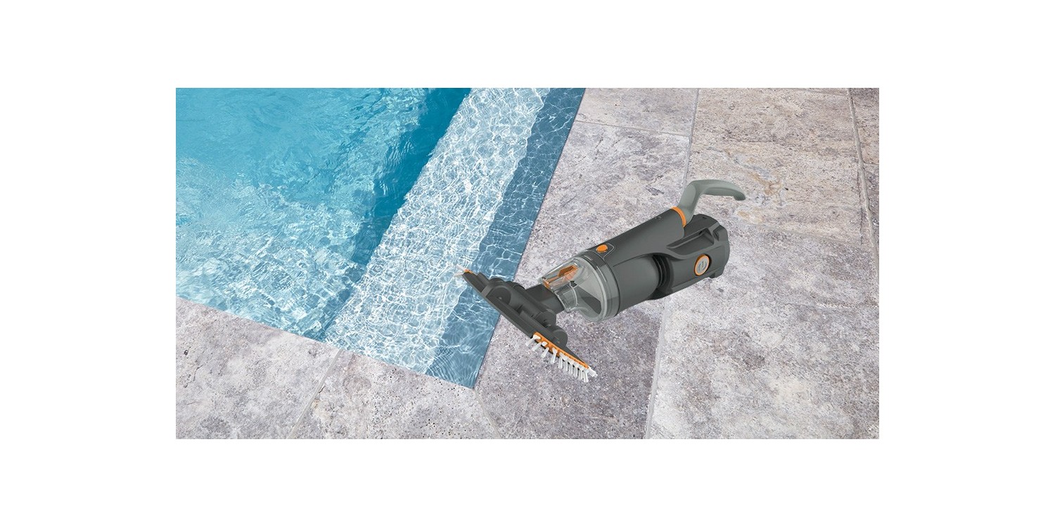 Aspirateur électrique à main pour piscine