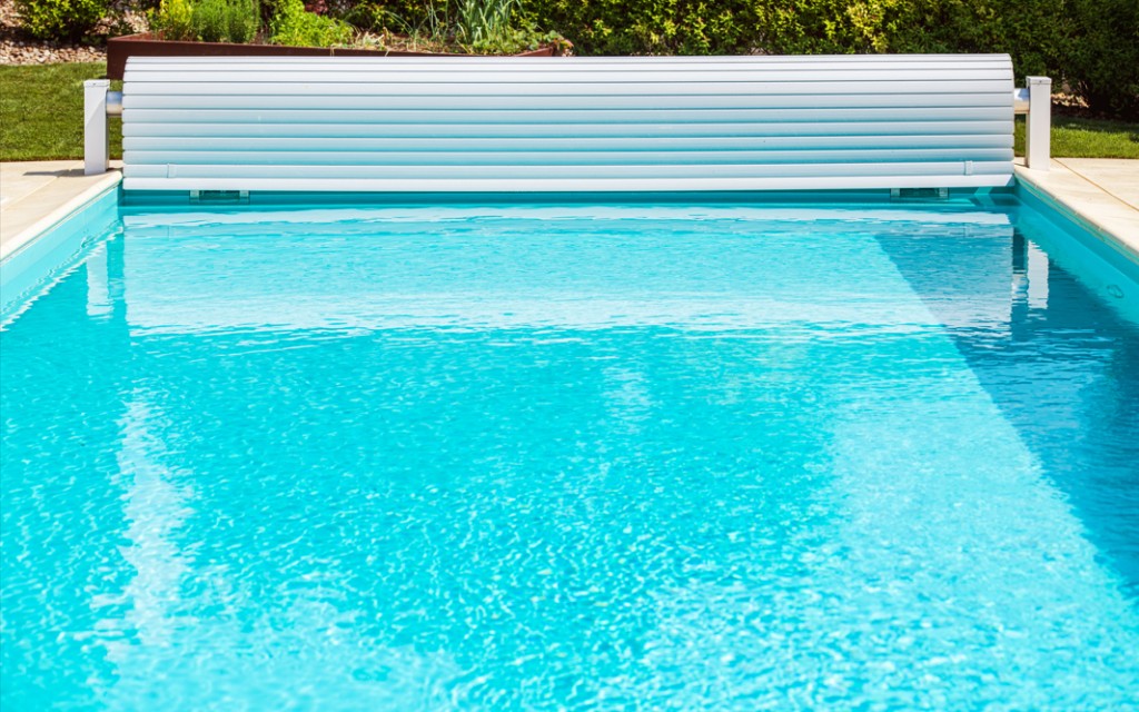 Volet roulant piscine : les principaux avantages